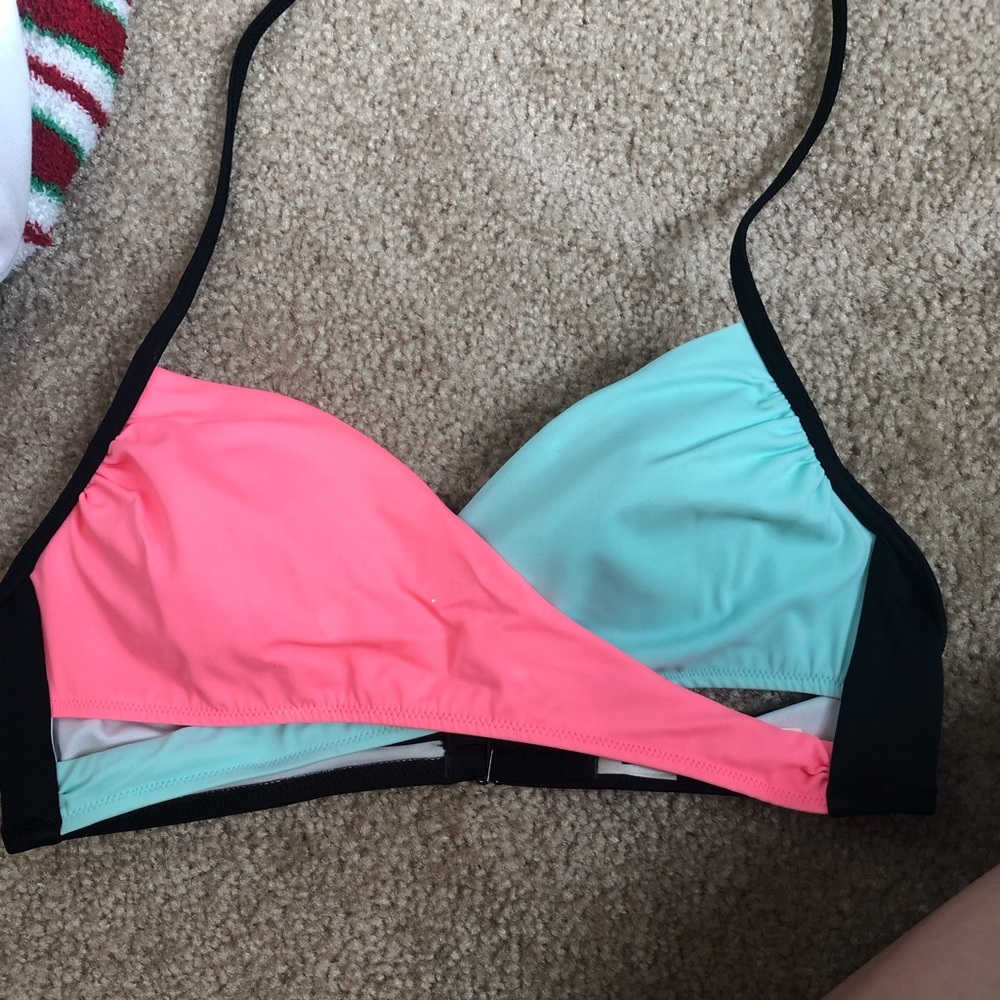 PINK bikini top